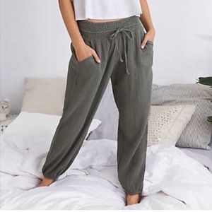 Aerie Joggers SOLD